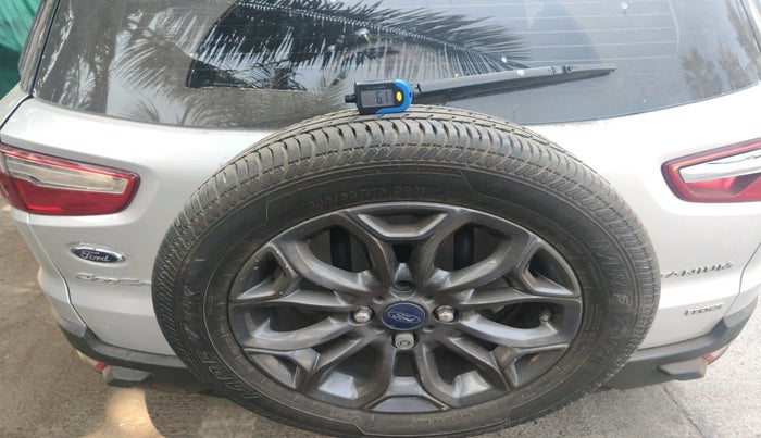 2014 Ford Ecosport TITANIUM 1.5L DIESEL, Diesel, Manual, 1,05,023 km, tyre