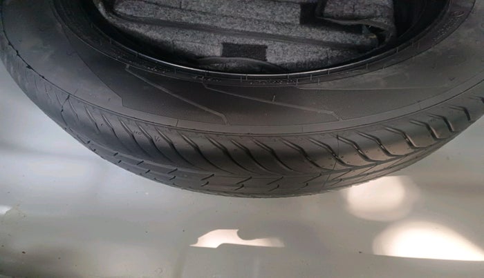 2024 Hyundai Verna  SX 1.5 MPI IVT, Petrol, Automatic, 15,370 km, tyre