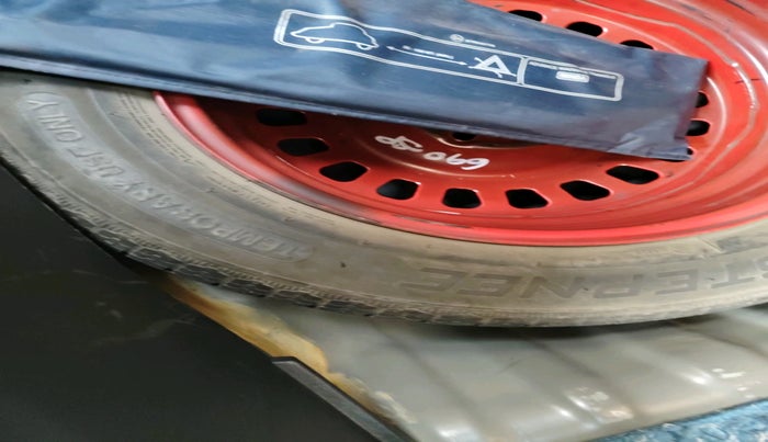 2022 Nissan MAGNITE XL, Petrol, Manual, 53,032 km, tyre