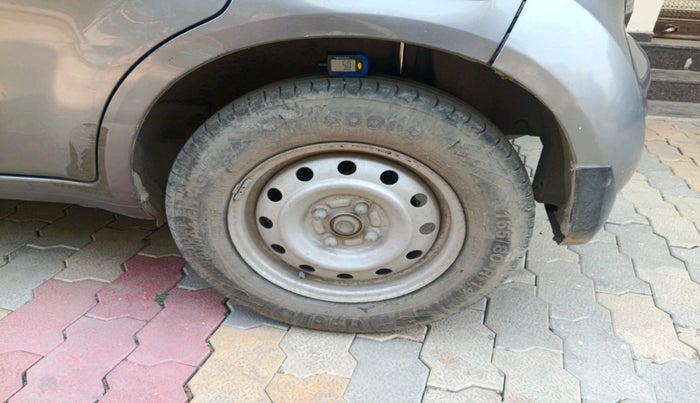 2011 Maruti Ritz LXI, Petrol, Manual, 73,717 km, tyre