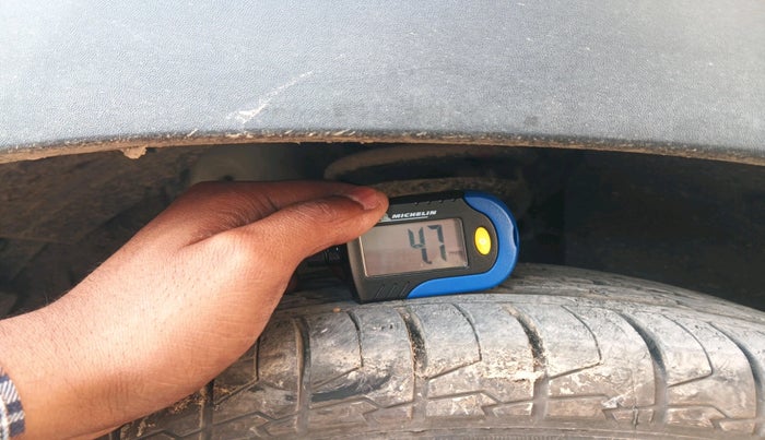 2022 KIA SONET HTX ANNIVERSARY EDITION 1.5, Diesel, Manual, 1,17,237 km, tyre