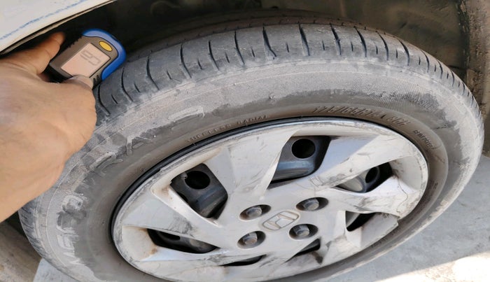 2016 Honda Amaze 1.5L I-DTEC SX, Diesel, Manual, 1,46,274 km, tyre