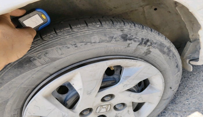 2016 Honda Amaze 1.5L I-DTEC SX, Diesel, Manual, 1,46,274 km, tyre