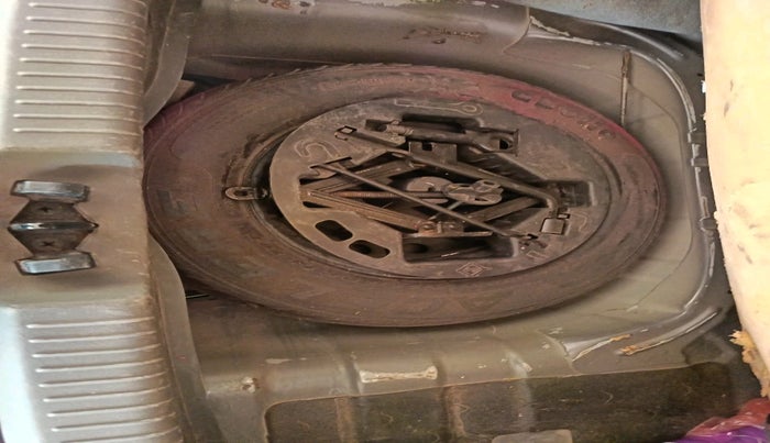 2010 Hyundai i10 SPORTZ 1.2, Petrol, Manual, 1,12,595 km, tyre