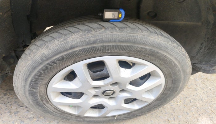 2018 Renault Duster RXL PETROL, Petrol, Manual, 33,174 km, tyre