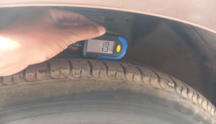 2020 Maruti Dzire VXI, Petrol, Manual, 82,416 km, tyre