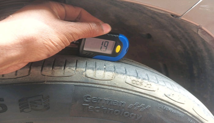 2020 Maruti Dzire VXI, Petrol, Manual, 82,416 km, tyre