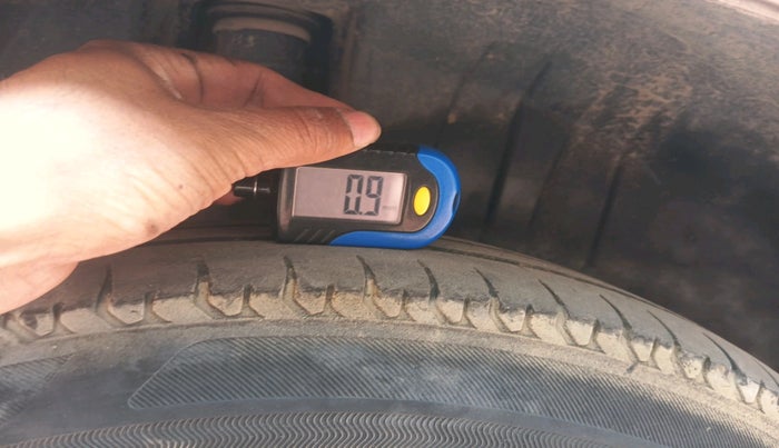 2020 Maruti Dzire VXI, Petrol, Manual, 82,416 km, tyre