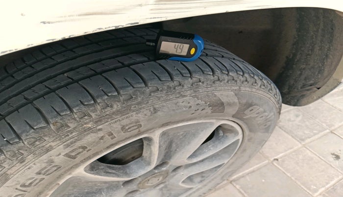 2016 Renault Duster 110 PS RXL 4X2 AMT, Diesel, Automatic, 1,20,238 km, tyre