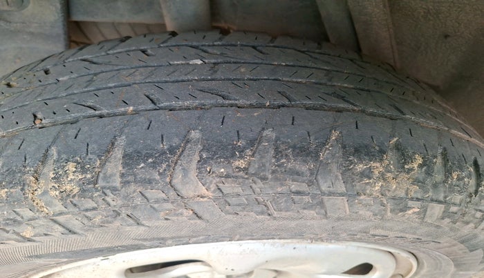 2015 Renault Duster 85 PS RXL DIESEL, Diesel, Manual, 1,16,387 km, tyre