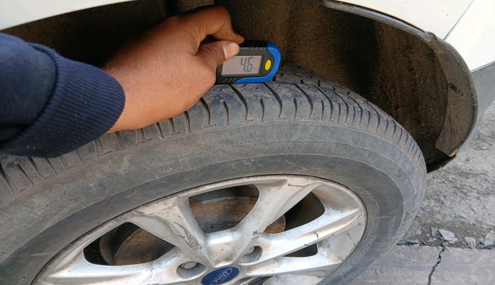 2018 Ford Ecosport TITANIUM 1.5L PETROL, Petrol, Manual, 1,02,173 km, tyre