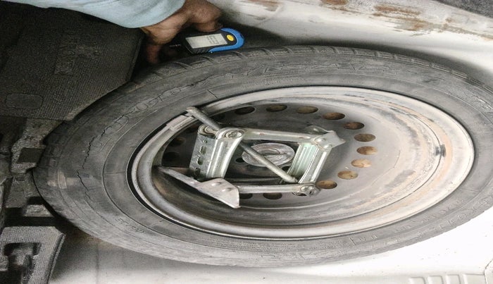 2013 Honda Amaze 1.2L I-VTEC S, Petrol, Manual, 45,882 km, tyre