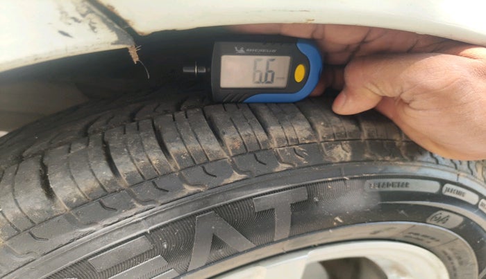 2020 Maruti Swift LXI, Petrol, Manual, 1,15,852 km, tyre