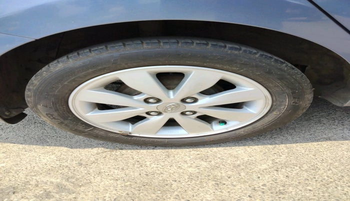 2015 Hyundai Xcent S (O) 1.2, Petrol, Manual, 44,075 km, tyre