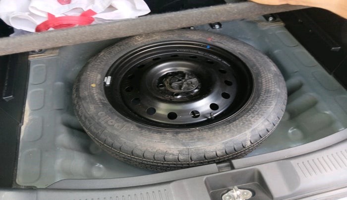 2024 Maruti Grand Vitara SIGMA SMART HYBRID, Petrol, Manual, 7,901 km, tyre