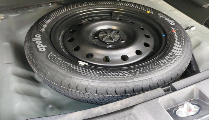 2024 Maruti Grand Vitara DELTA SMART HYBRID, Petrol, Manual, 19,017 km, tyre