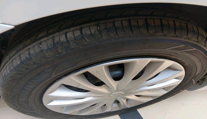 2016 Maruti Ciaz VDI SHVS, Diesel, Manual, 1,46,278 km, tyre