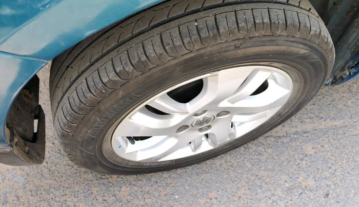 2014 Maruti Swift Dzire ZDI, Diesel, Manual, 79,214 km, tyre
