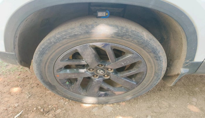 2022 Tata Safari XZA PLUS, Diesel, Automatic, 68,723 km, tyre