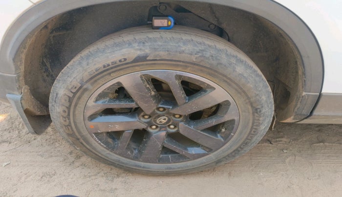 2022 Tata Safari XZA PLUS, Diesel, Automatic, 68,723 km, tyre