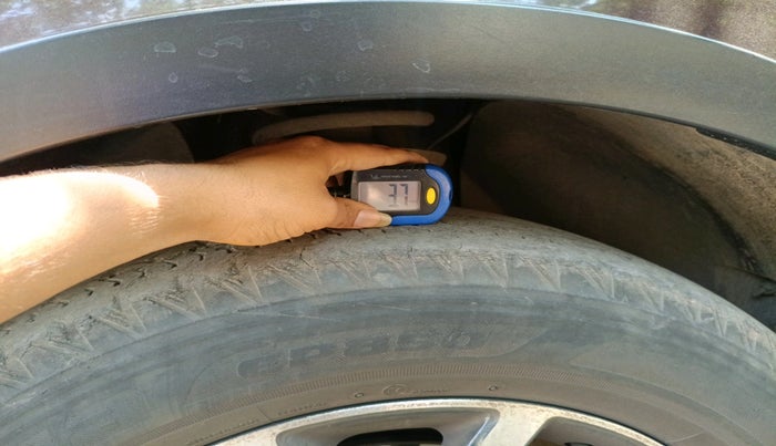 2019 Mahindra XUV500 W11 AT, Diesel, Automatic, 80,152 km, tyre