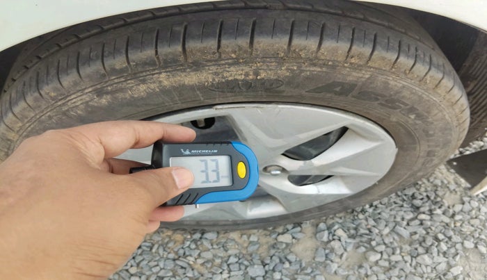 2016 Hyundai Verna 1.4 VTVT, CNG, Manual, 71,880 km, tyre