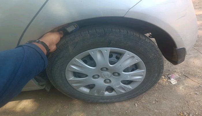 2013 Honda Brio S(O) AT, Petrol, Automatic, 74,858 km, tyre