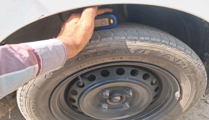 2020 Maruti New Wagon-R LXI CNG 1.0, CNG, Manual, 1,10,317 km, tyre