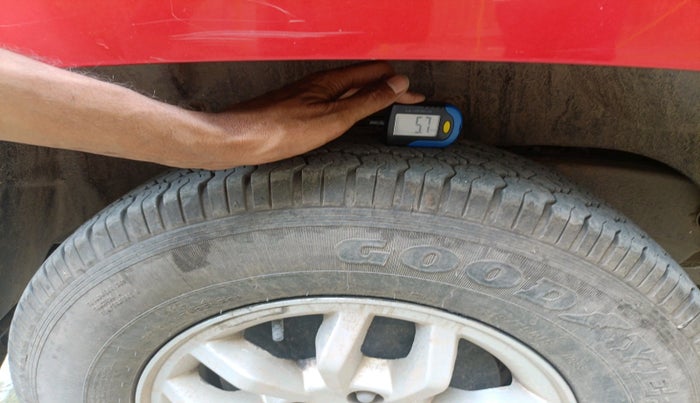 2017 Mahindra TUV300 T8, Diesel, Manual, 44,033 km, tyre