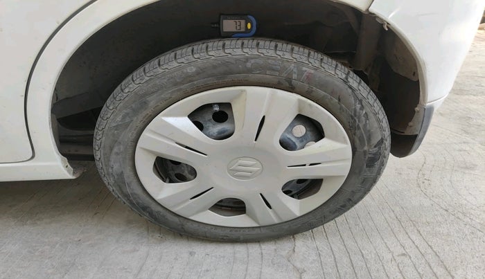 2017 Maruti Wagon R 1.0 VXI, Petrol, Manual, 42,325 km, tyre