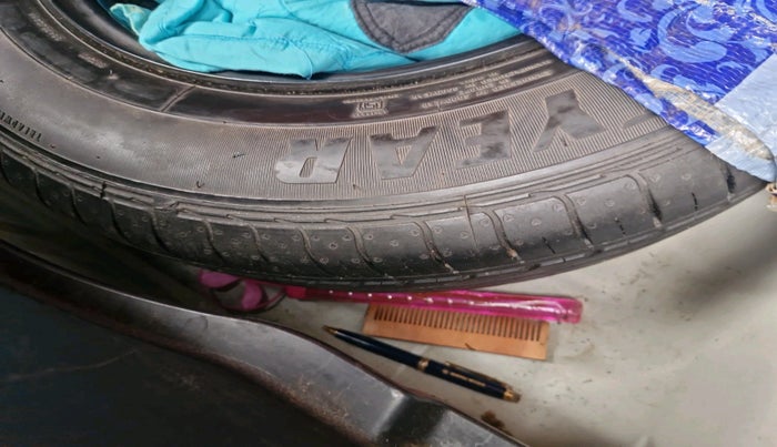 2020 KIA SONET HTE 1.2, Petrol, Manual, 82,746 km, tyre