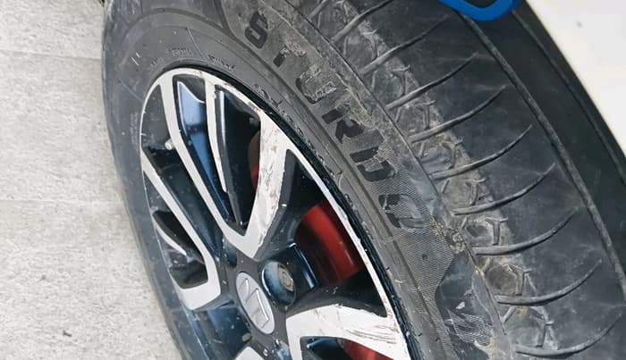 2020 Maruti Dzire VXI, Petrol, Manual, 92,600 km, tyre