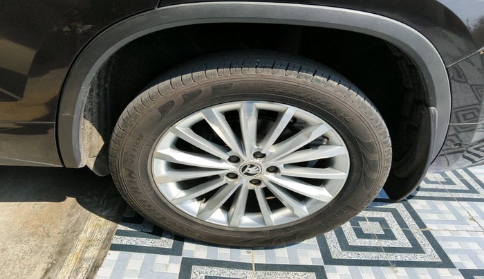 2018 Skoda Kodiaq L&K 2.0 TDI 4X4 AT, Diesel, Automatic, 1,66,352 km, tyre