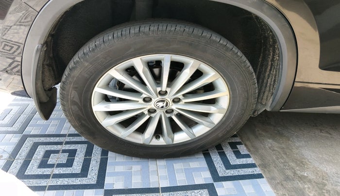 2018 Skoda Kodiaq L&K 2.0 TDI 4X4 AT, Diesel, Automatic, 1,66,352 km, tyre