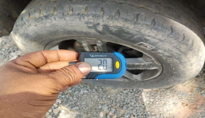 2021 Mahindra Thar LX HARD TOP 4WD MT, Diesel, Manual, 1,17,759 km, tyre