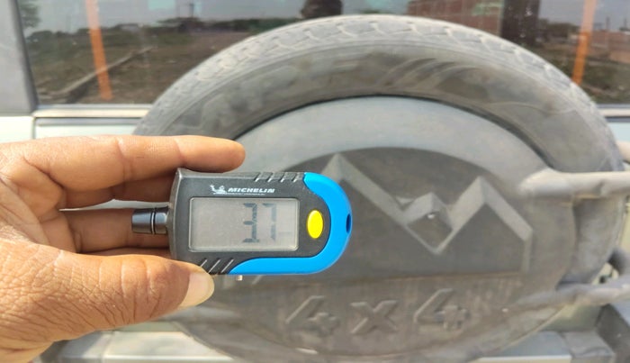 2021 Mahindra Thar LX HARD TOP 4WD MT, Diesel, Manual, 1,17,759 km, tyre