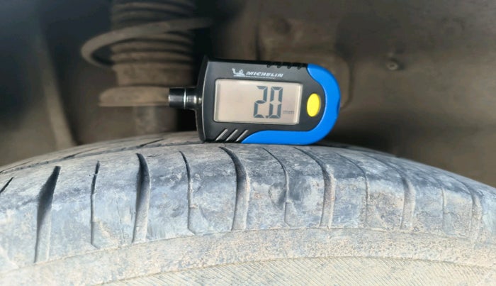 2017 Tata Tiago WIZZ EDITION PETROL, Petrol, Manual, 1,04,305 km, tyre