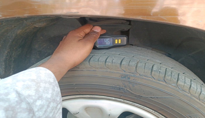 2013 Renault Duster 85 PS RXL DIESEL, Diesel, Manual, 84,765 km, tyre