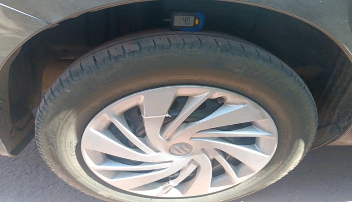 2023 Maruti Ertiga   VXI (O) CNG, CNG, Manual, 42,091 km, tyre