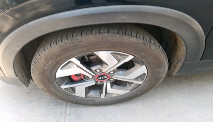 2020 KIA SONET GTX PLUS 1.5 AT, Diesel, Automatic, 90,669 km, tyre