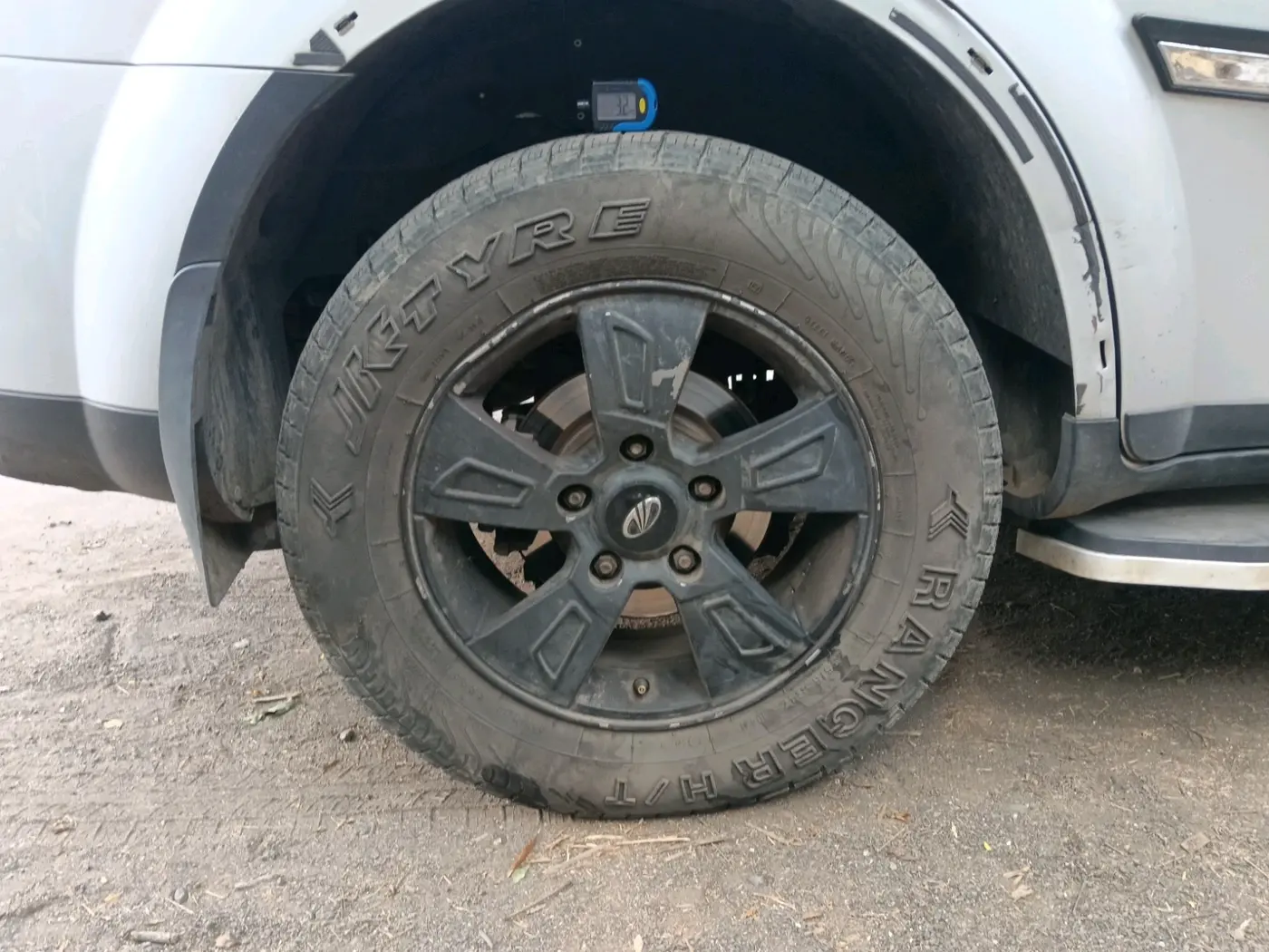 2020 Mahindra XUV500 W7, Diesel, Manual, 68,007 km, tyre
