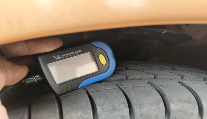 2017 Hyundai Grand i10 SPORTZ 1.2 KAPPA VTVT, Petrol, Manual, 35,533 km, tyre