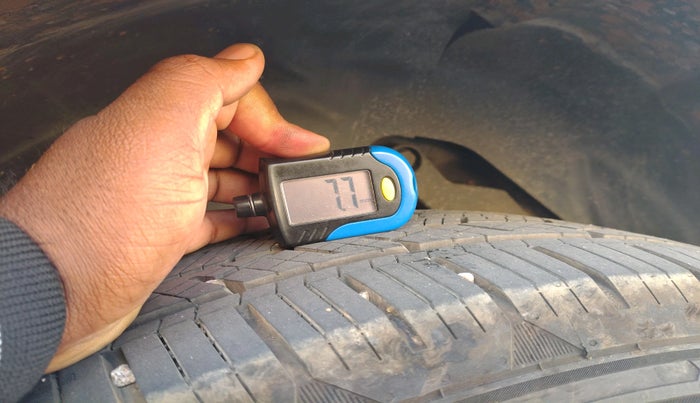 2022 Tata Harrier XZA PLUS 2.0L, Diesel, Automatic, 1,36,557 km, tyre