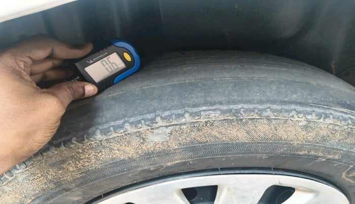 2013 Maruti Swift Dzire VDI, Diesel, Manual, 1,42,048 km, tyre