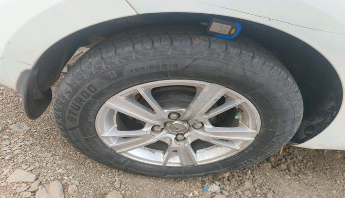 2011 Hyundai i20 MAGNA 1.2, Petrol, Manual, 1,22,932 km, tyre