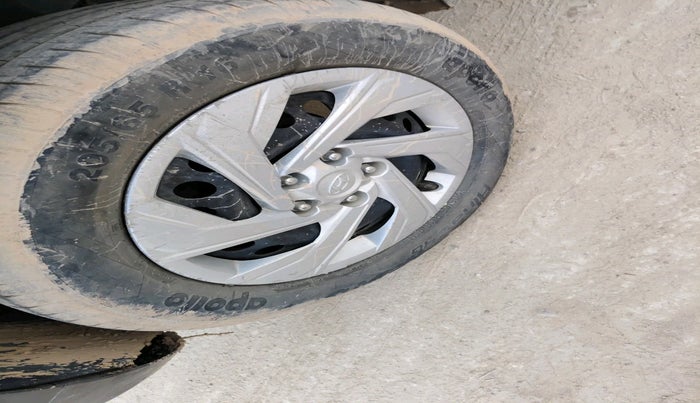 2021 Hyundai Creta EX 1.5 PETROL, Petrol, Manual, 46,144 km, tyre