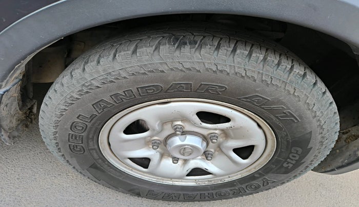 2018 Tata Hexa XM 4X2 7 STR, Diesel, Manual, 98,108 km, tyre