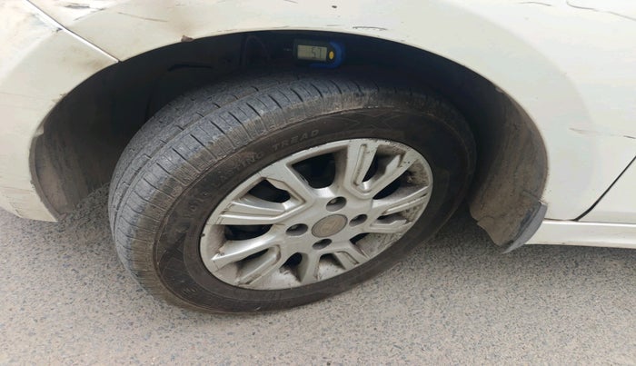 2018 Tata Tiago XZA PETROL, Petrol, Automatic, 57,045 km, tyre