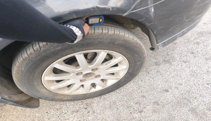 2006 Maruti Baleno STD, Petrol, Manual, 80,659 km, tyre