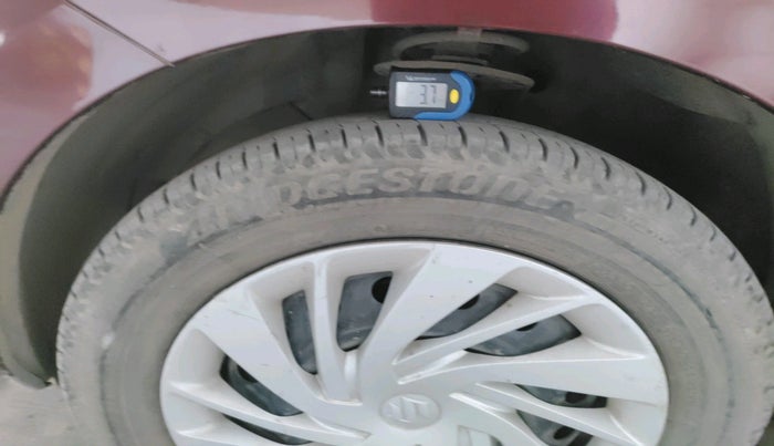 2021 Maruti Ertiga VXI CNG, CNG, Manual, 13,368 km, tyre